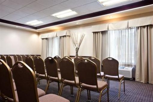 фото отеля Holiday Inn Express Hotel & Suites Chicago Airport West