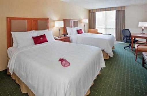 фото отеля Crowne Plaza Hotel Kansas City - Overland Park