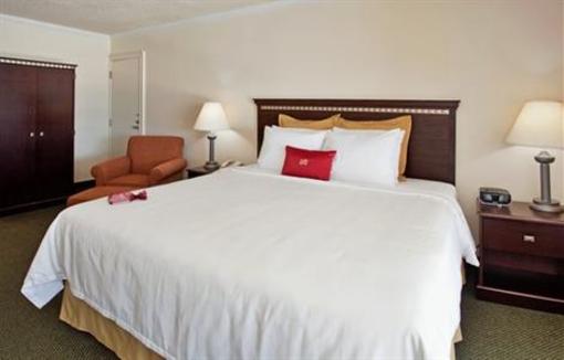 фото отеля Crowne Plaza Hotel Kansas City - Overland Park