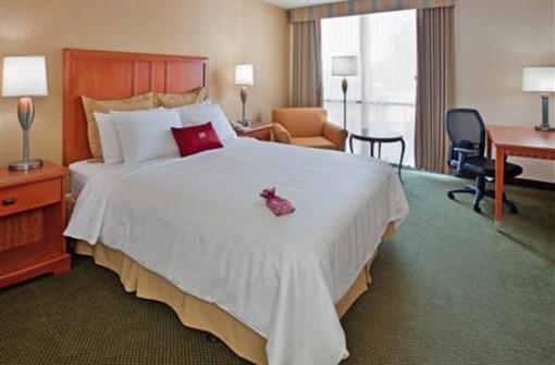 фото отеля Crowne Plaza Hotel Kansas City - Overland Park
