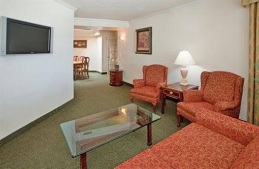 фото отеля Crowne Plaza Hotel Kansas City - Overland Park