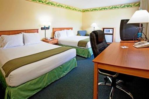 фото отеля Holiday Inn Express Hotel and Suites Orlando-Lake Buena Vista East