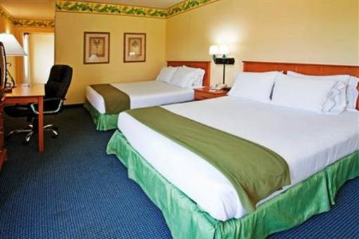 фото отеля Holiday Inn Express Hotel and Suites Orlando-Lake Buena Vista East