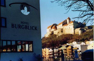 фото отеля Hotel Burgblick Hochburg-Ach