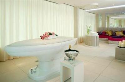 фото отеля Kempinski Hotel Das Tirol