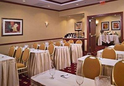 фото отеля Courtyard by Marriott Stamford Downtown
