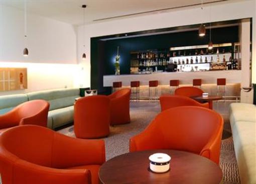 фото отеля Tryp Barcelona Aeropuerto