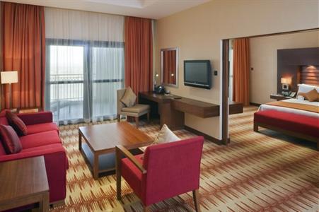 фото отеля Crowne Plaza Sohar