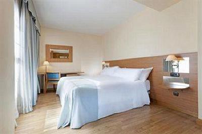 фото отеля Tryp Jerez