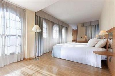фото отеля Tryp Jerez