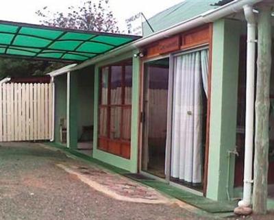 фото отеля Tonnelkop Self-Catering Units De Rust