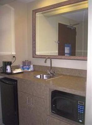 фото отеля Hampton Inn & Suites Albany Airport Latham
