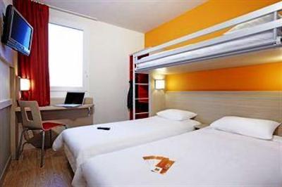 фото отеля Premiere Classe Rouen Sud Val de Reuil