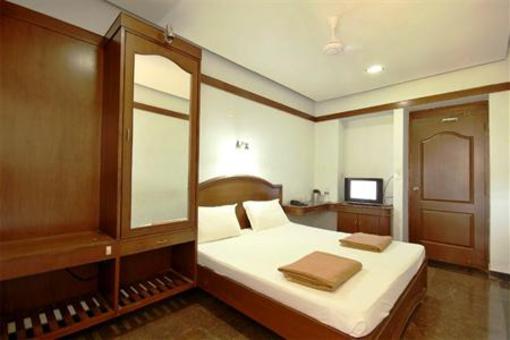 фото отеля Grand Palace Stay