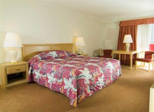 фото отеля Red Coach Motor Lodge