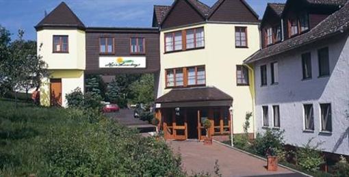 фото отеля Haus Sonnenberg Schotten