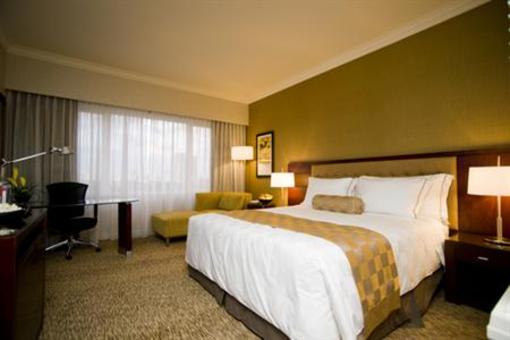 фото отеля Hotel Equatorial Ho Chi Minh City