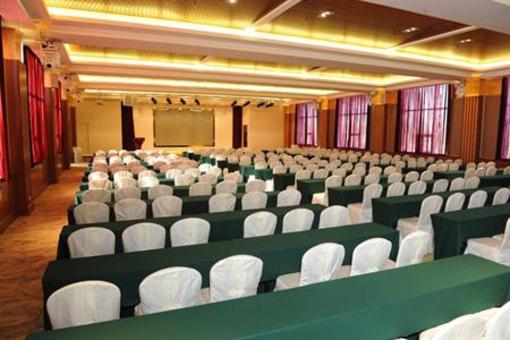 фото отеля Ariva Hot Spring Resort Qingdao