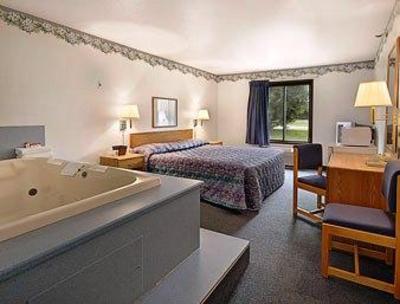 фото отеля Super 8 Roseville / St Paul