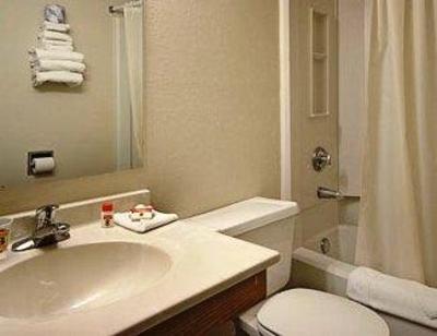 фото отеля Super 8 Roseville / St Paul