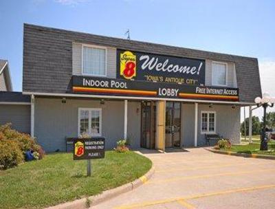фото отеля Super 8 Motel Walnut (Iowa)