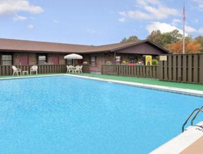 фото отеля Super 8 Motel Alliance (Ohio)