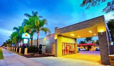 фото отеля Comfort Inn Deakin Palms