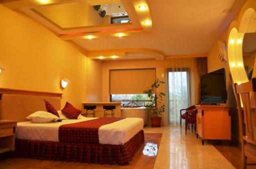 фото отеля Hotel La Scoica Land