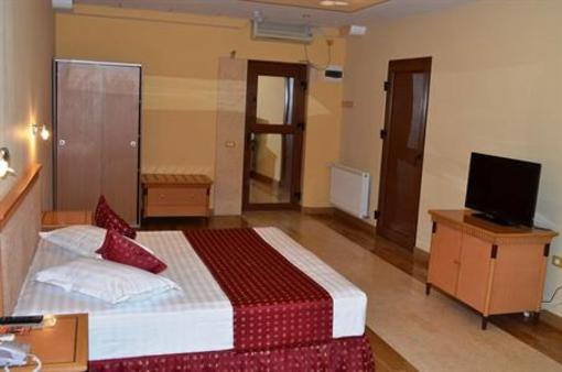 фото отеля Hotel La Scoica Land