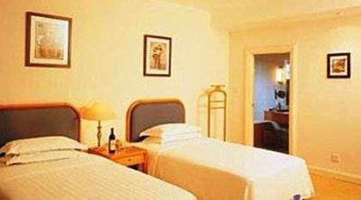 фото отеля ST-Tropez Hotel