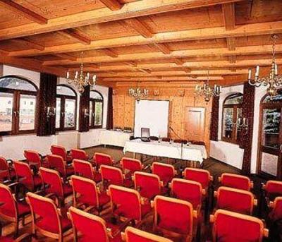 фото отеля Hotel Neue Post Zell am See