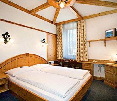 фото отеля Hotel Neue Post Zell am See