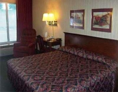 фото отеля Knights Inn Lenexa