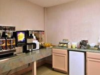 Knights Inn Lenexa