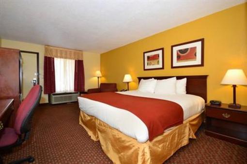 фото отеля BEST WESTERN - Blues Traveler Inn