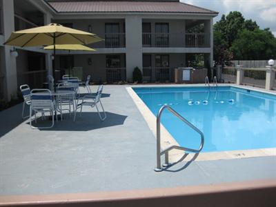 фото отеля BEST WESTERN - Blues Traveler Inn