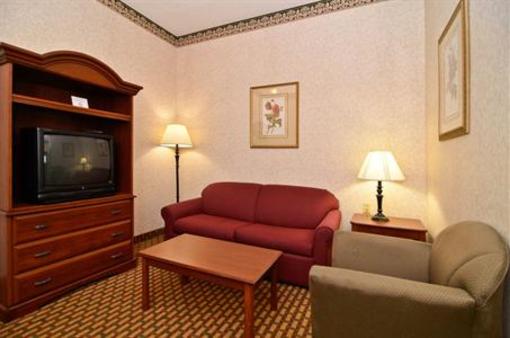 фото отеля Best Western Bradbury Inn & Suites