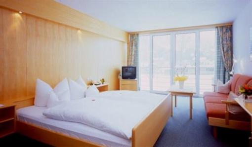 фото отеля Die Sonnigen - Hotel Appartements Und Familienspass
