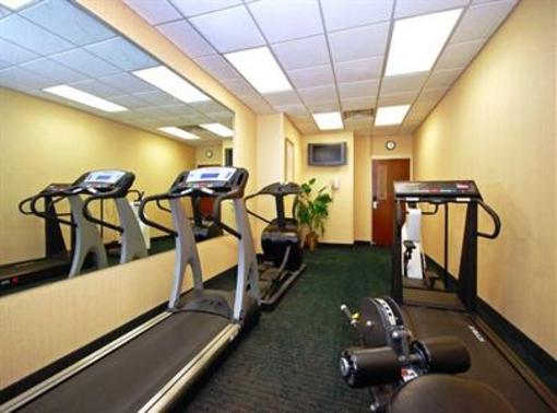 фото отеля Best Western Airport Inn & Suites Cleveland Brook Park