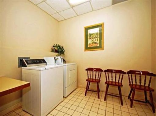 фото отеля Best Western Airport Inn & Suites Cleveland Brook Park