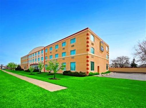 фото отеля Best Western Airport Inn & Suites Cleveland Brook Park