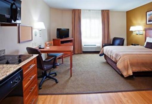 фото отеля Candlewood Suites League City