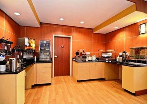 фото отеля Comfort Suites Callaway