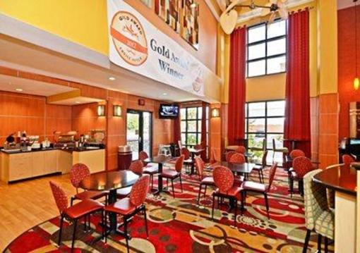 фото отеля Comfort Suites Callaway
