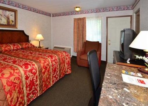 фото отеля Econo Lodge Inn & Suites Westfield