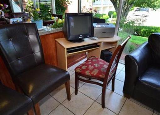 фото отеля Econo Lodge Inn & Suites Westfield
