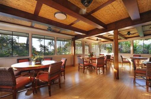 фото отеля The Mauian Hotel on Napili Beach