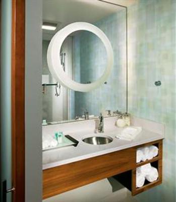 фото отеля SpringHill Suites Las Vegas Convention Center