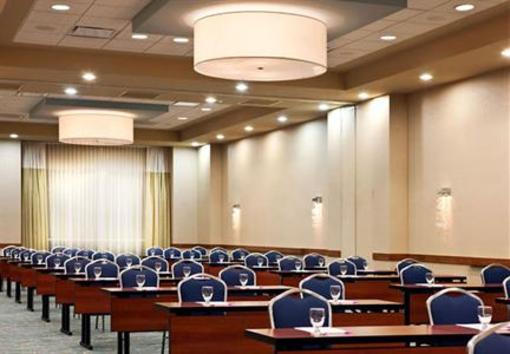 фото отеля SpringHill Suites Las Vegas Convention Center