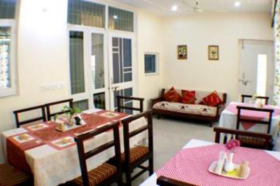 фото отеля Garden Villa Homestay Hotel Agra